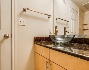 3102 Kings Road - Photo Thumbnail 11