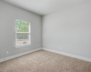 213 Stewart Bend Court - Photo Thumbnail 13
