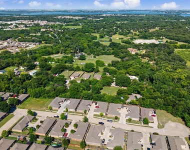 213 Stewart Bend Court - Photo Thumbnail 23