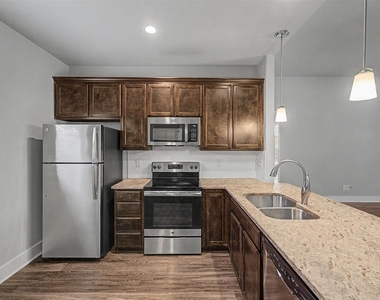 213 Stewart Bend Court - Photo Thumbnail 6