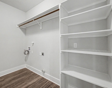 213 Stewart Bend Court - Photo Thumbnail 18