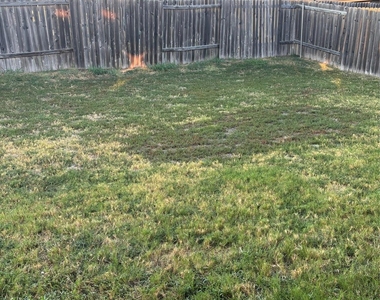 1122 Bellevue Drive - Photo Thumbnail 16