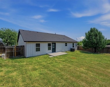 324 Hillcroft Road - Photo Thumbnail 26