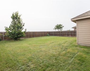 905 Silverbell Street - Photo Thumbnail 21