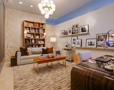 1717 Arts Plaza - Photo Thumbnail 1