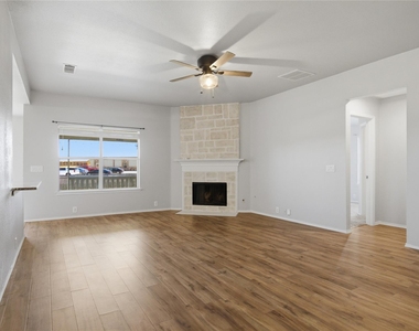 217 Ame Lane - Photo Thumbnail 2