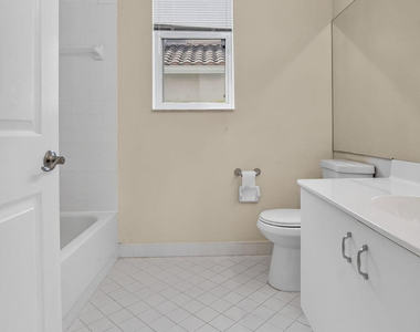 10031 Lexington Estates Boulevard - Photo Thumbnail 47