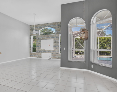 10031 Lexington Estates Boulevard - Photo Thumbnail 28