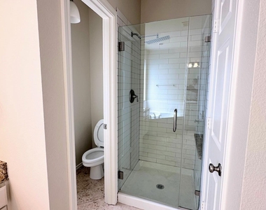8813 Arbor Creek Lane - Photo Thumbnail 14
