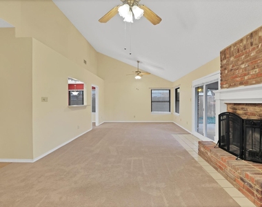 2118 Churchill Downs Drive - Photo Thumbnail 9