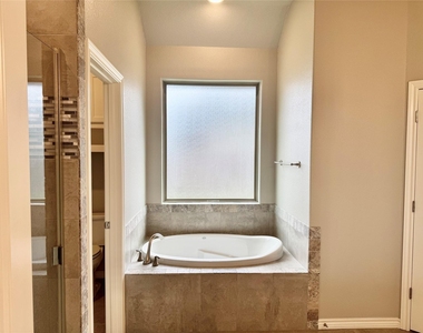 3313 Windcrest Drive - Photo Thumbnail 12