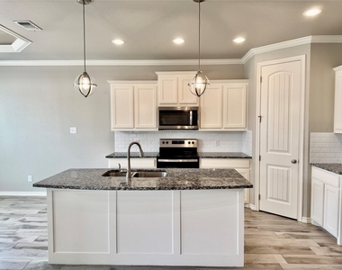 3313 Windcrest Drive - Photo Thumbnail 6
