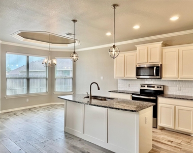 3313 Windcrest Drive - Photo Thumbnail 5