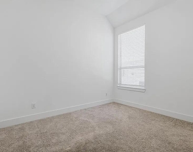 1417 Sumner Street - Photo Thumbnail 18