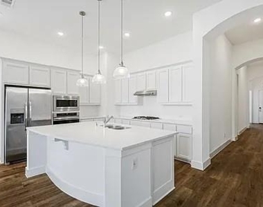 1417 Sumner Street - Photo Thumbnail 5