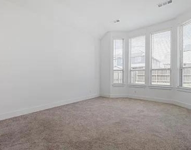 1417 Sumner Street - Photo Thumbnail 10