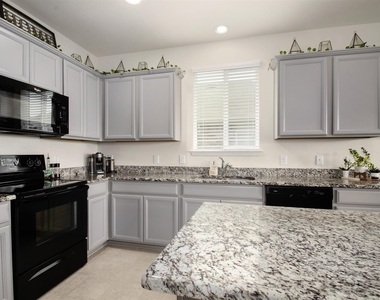 3124 Walker Creek Drive - Photo Thumbnail 13
