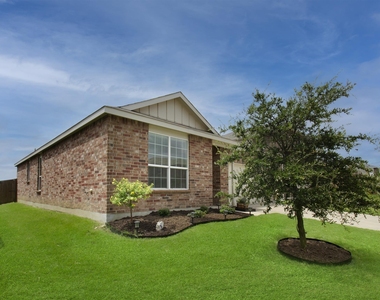 3124 Walker Creek Drive - Photo Thumbnail 2