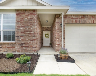 3124 Walker Creek Drive - Photo Thumbnail 3