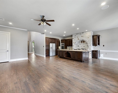 6115 Palo Pinto Avenue - Photo Thumbnail 8
