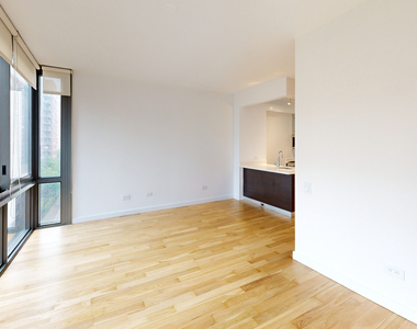 808 Columbus Ave - Photo Thumbnail 2