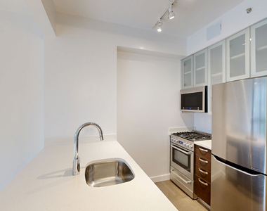808 Columbus Ave - Photo Thumbnail 1