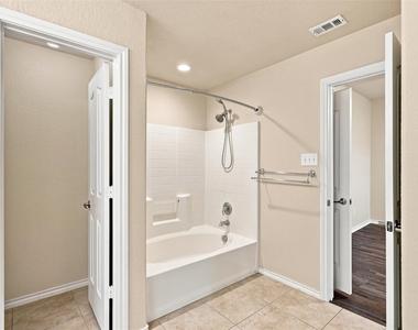 5412 Austin Ridge Drive - Photo Thumbnail 15