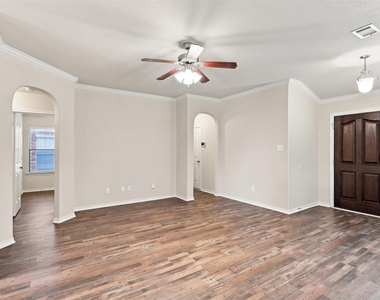 5412 Austin Ridge Drive - Photo Thumbnail 6