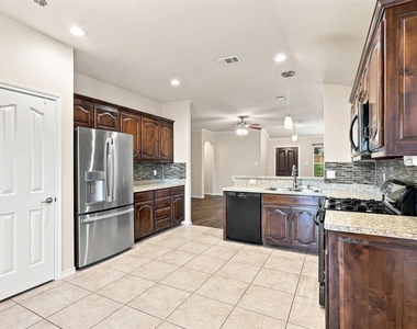 5412 Austin Ridge Drive - Photo Thumbnail 12