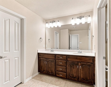 5412 Austin Ridge Drive - Photo Thumbnail 23