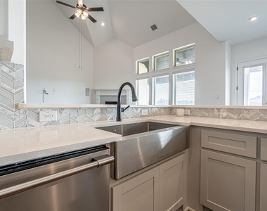 4109 Frontera Vista Drive - Photo Thumbnail 13