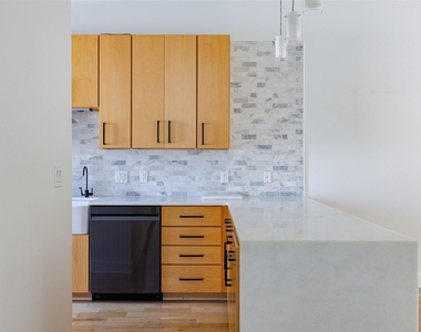 4111 Newton Avenue - Photo Thumbnail 8