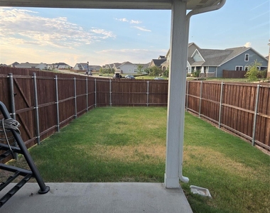 3013 Apple Creek Avenue - Photo Thumbnail 26