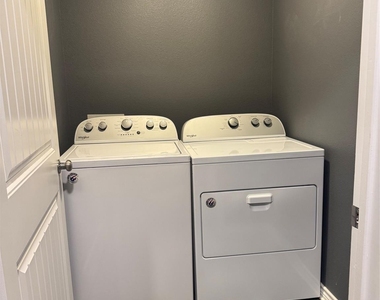 2923 River Ridge Court - Photo Thumbnail 17