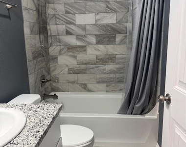 2923 River Ridge Court - Photo Thumbnail 8