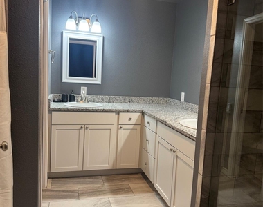 2923 River Ridge Court - Photo Thumbnail 20