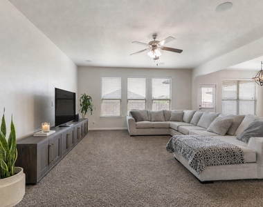 1108 Lakin Road - Photo Thumbnail 4
