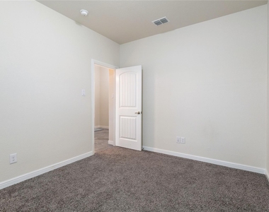 1108 Lakin Road - Photo Thumbnail 17