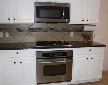 11706 La Grange Drive - Photo Thumbnail 8