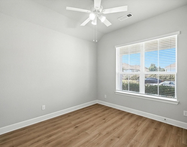 2521 Cobbler Street - Photo Thumbnail 3