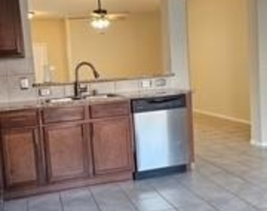 1404 Marble Street - Photo Thumbnail 29