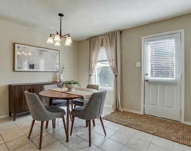 1404 Marble Street - Photo Thumbnail 12