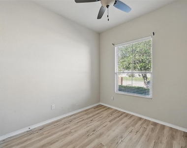 704 San Miguel Trail - Photo Thumbnail 12