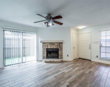 5757 E University Boulevard - Photo Thumbnail 3
