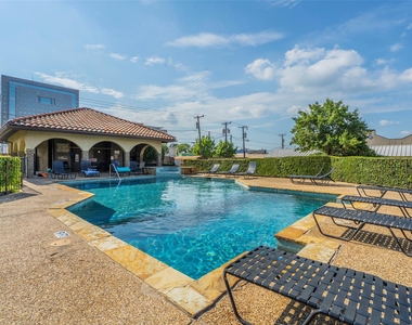 5757 E University Boulevard - Photo Thumbnail 13