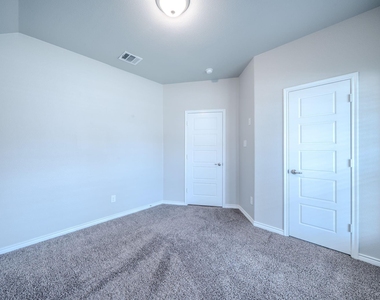 2720 Evergreen Trail - Photo Thumbnail 16