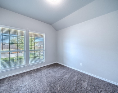 2720 Evergreen Trail - Photo Thumbnail 15