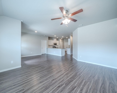 2720 Evergreen Trail - Photo Thumbnail 3