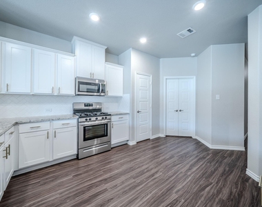 2720 Evergreen Trail - Photo Thumbnail 7