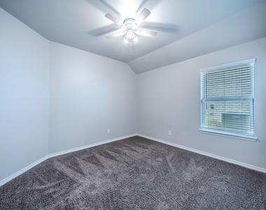 2720 Evergreen Trail - Photo Thumbnail 12